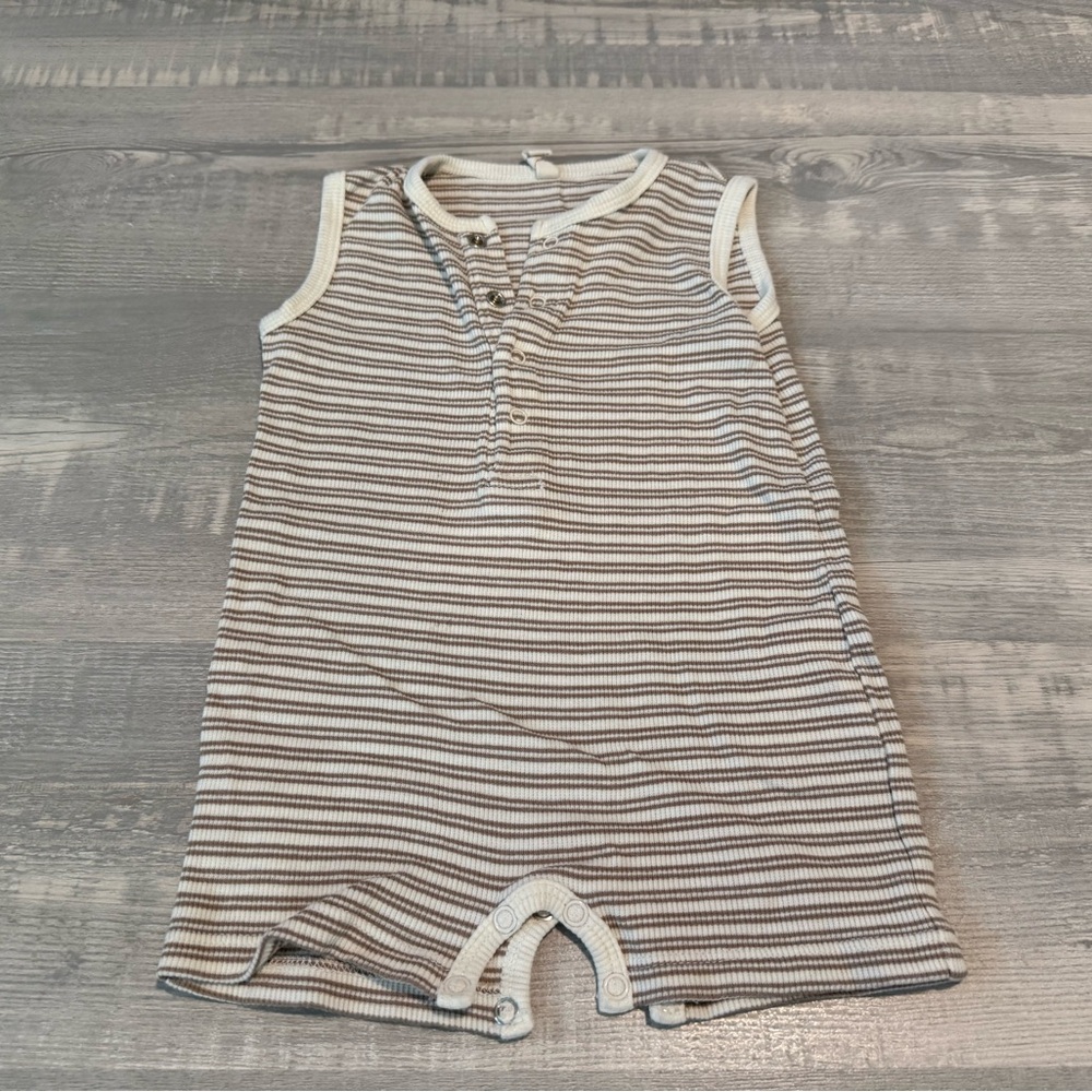 Quincy Mae Sleeveless Striped Romper in Tan and Cream
